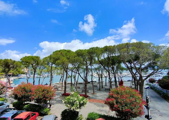 Un Balcone In Pineta *