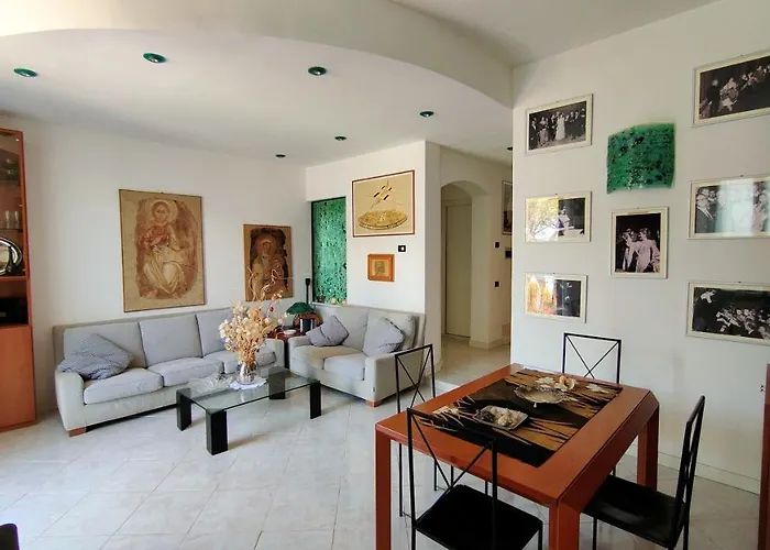 Un Balcone In Pineta شقة